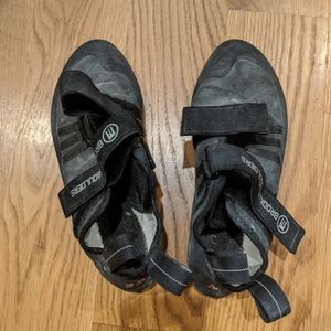 Rock climbing shoes